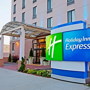 Express Brooklyn, An Ihg 3* New York